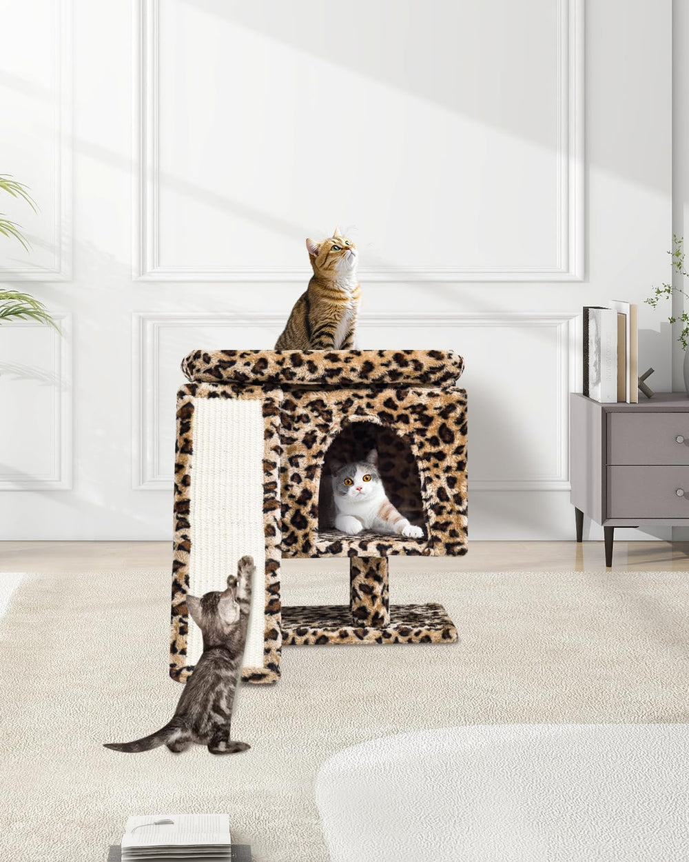 SYANDLVY leopard cat tree sturdy base provides stable climbing for energetic cats.