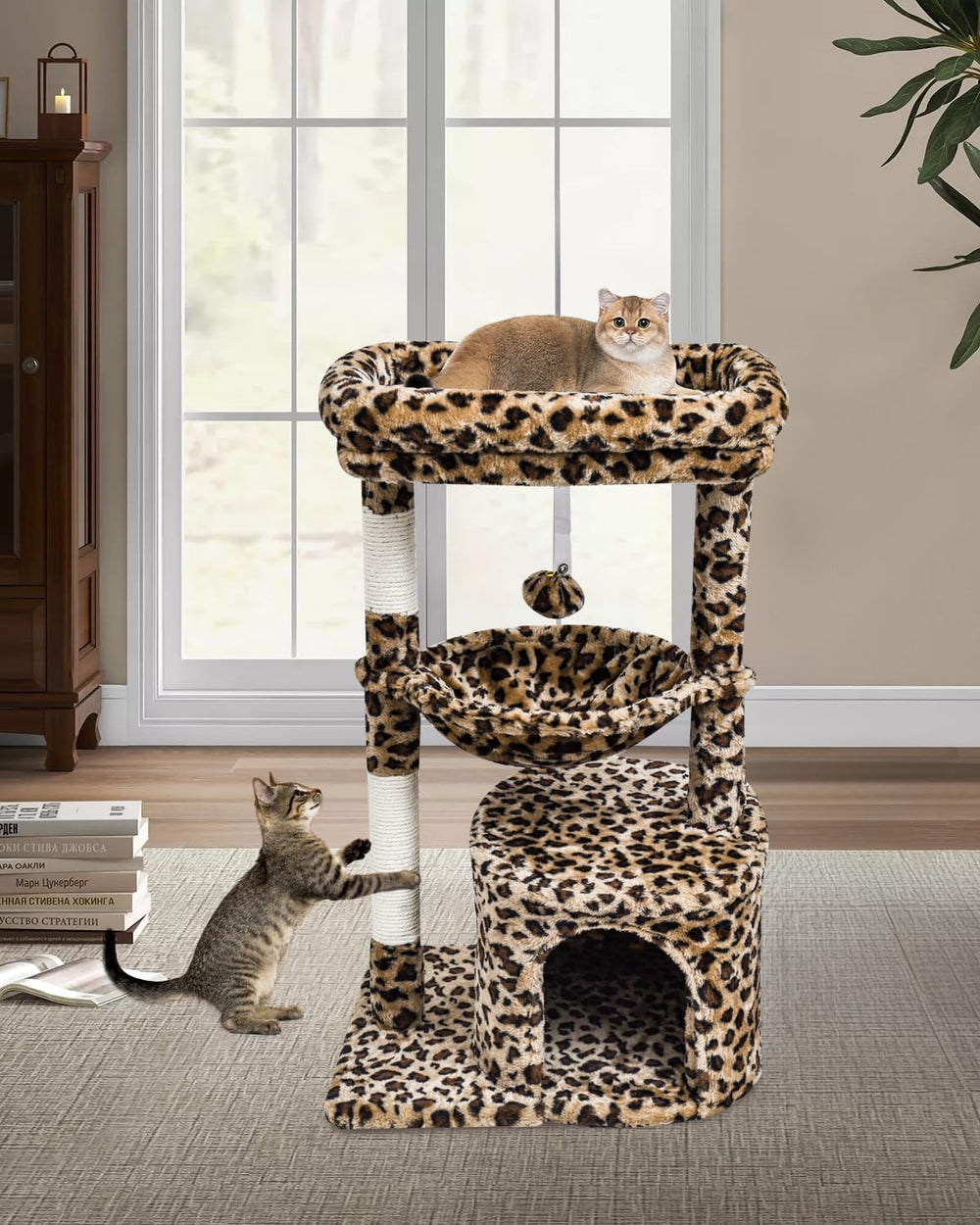 SYANDLVY Modern cheetah-print design complements home decor.