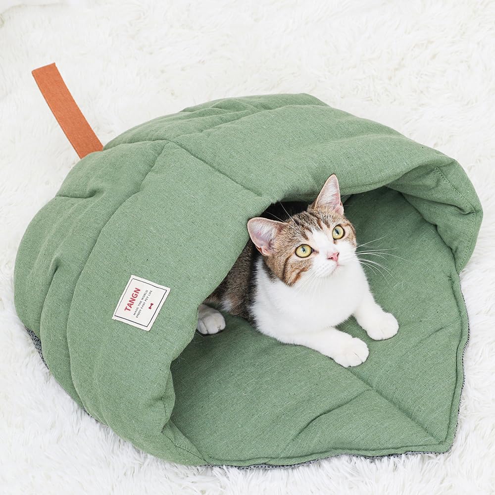 TANGN cat sleeping bag bed green closeup shows soft linen fabric for cozy naps