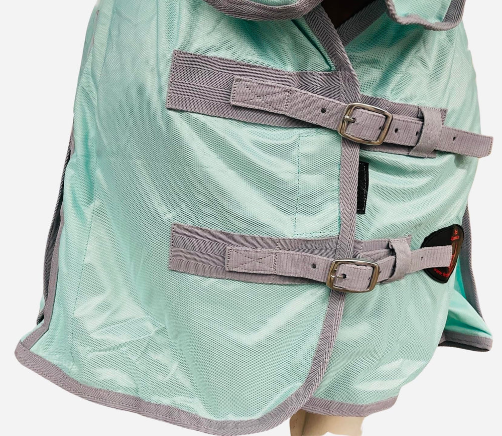 Tech Equestrian elastic leg straps and tail cover keep the sheet in place.