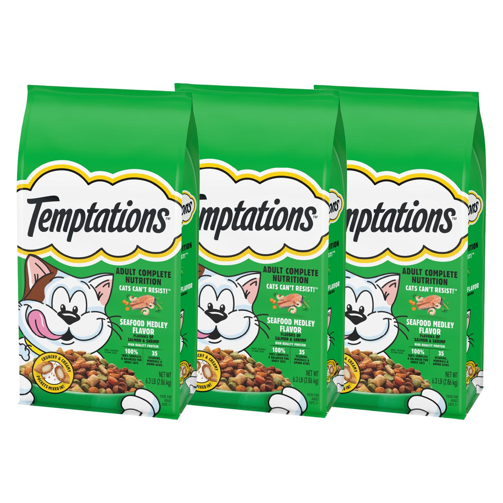 Temptations Seafood Medley kibble bite shows a crunchy texture for adult cats