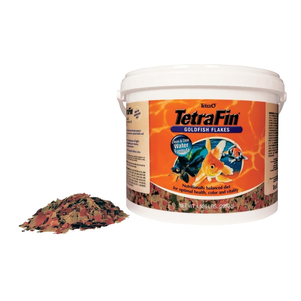 Tetra Goldfish Flakes dish portion shows feeding guidance for two to three daily meals.