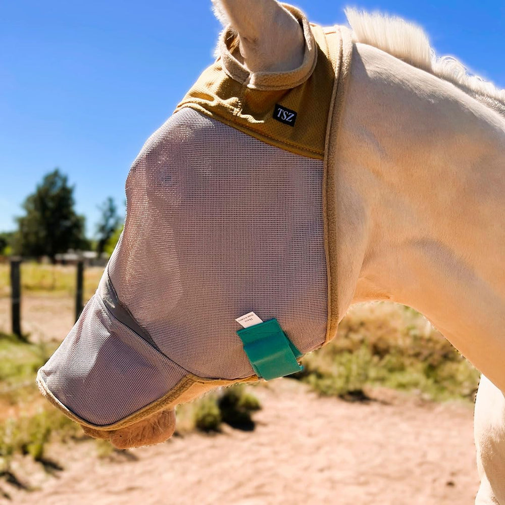 The Sunny Zebra mesh provides excellent ventilation to prevent heat buildup.