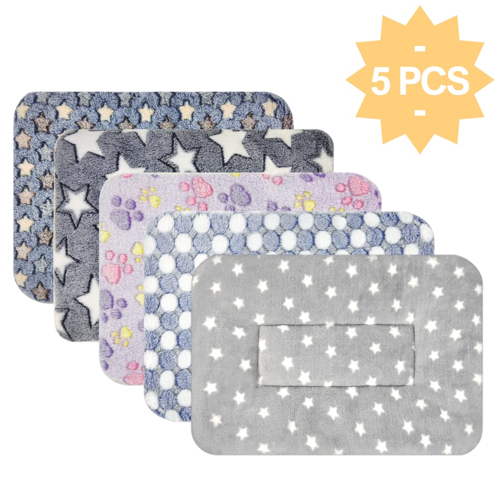 Tierecare hidden-seams design protects claws and keeps a neat pet space