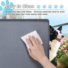 TIMOHCR paw-friendly mat that is easy to clean by vacuuming or rinsing.