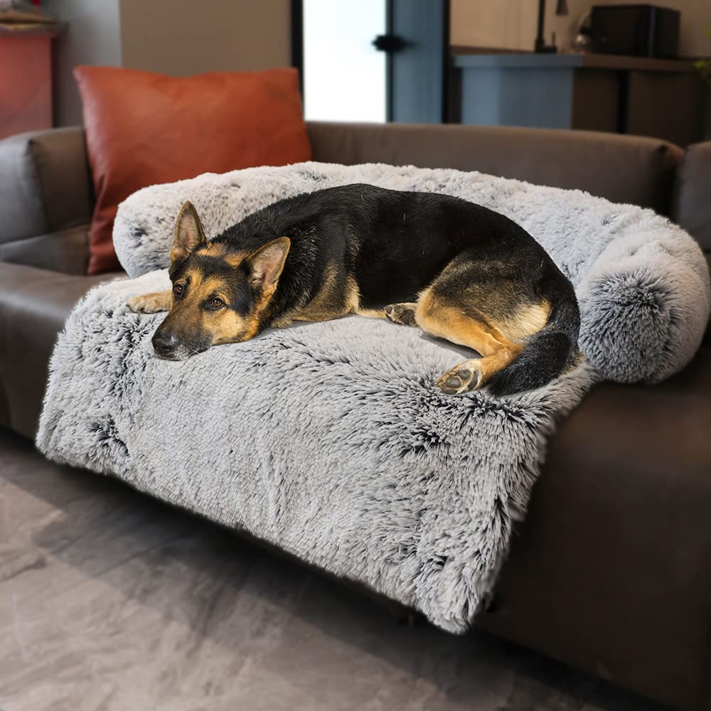 Tinaco calming bed mat with plush gray fur, cozy naps for pets.