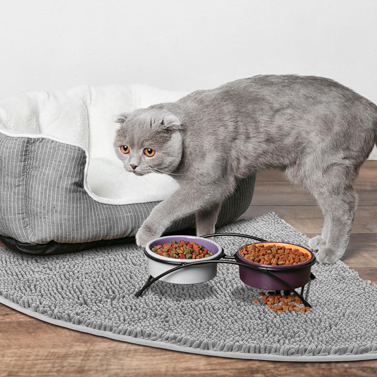 Tinideya machine-washable mat refreshes between uses.