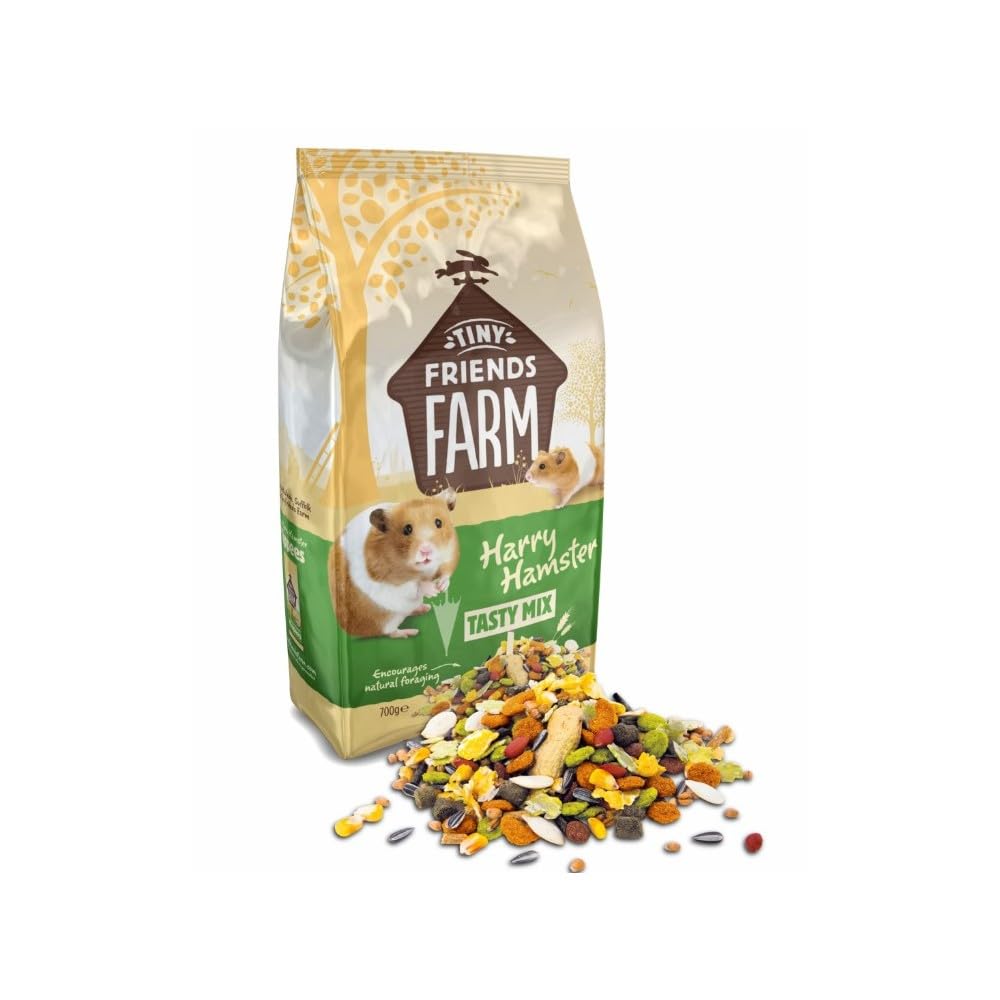 Harry Hamster Tasty Mix 700g hamster eating highlights complete nutrition and foraging-friendly ingredients.
