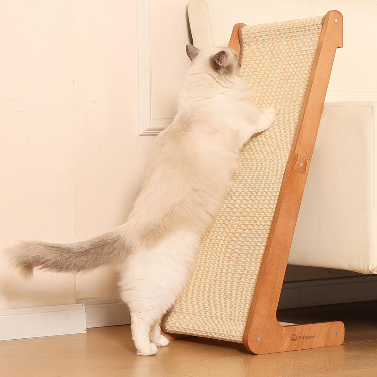 Tismucel sisal-scratcher-base offers stable beechwood support for indoor scratching.