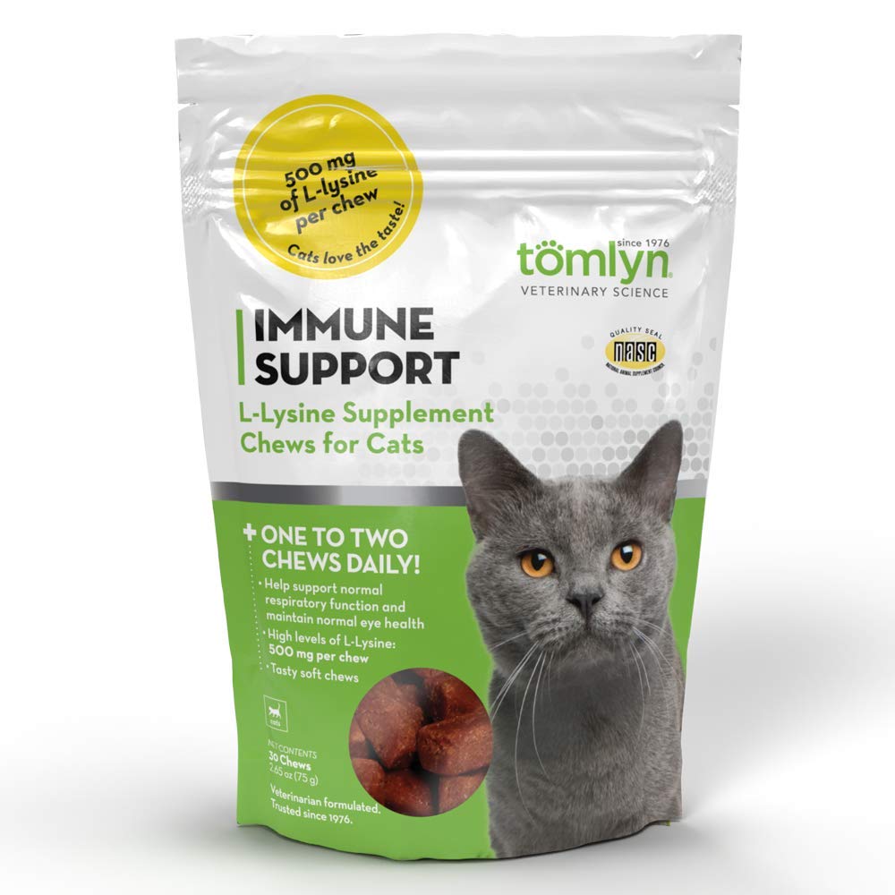 Tomlyn Immune Support daily lysine chews for cats, front view, supports eye and respiratory comfort