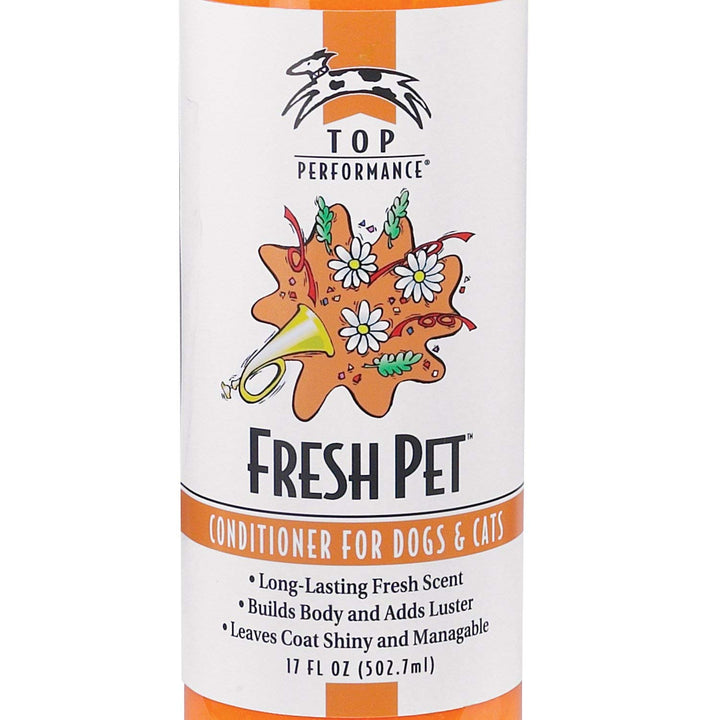 Top Performance Fresh Pet Conditioner brush scene highlighting reduced tangles and easier grooming.