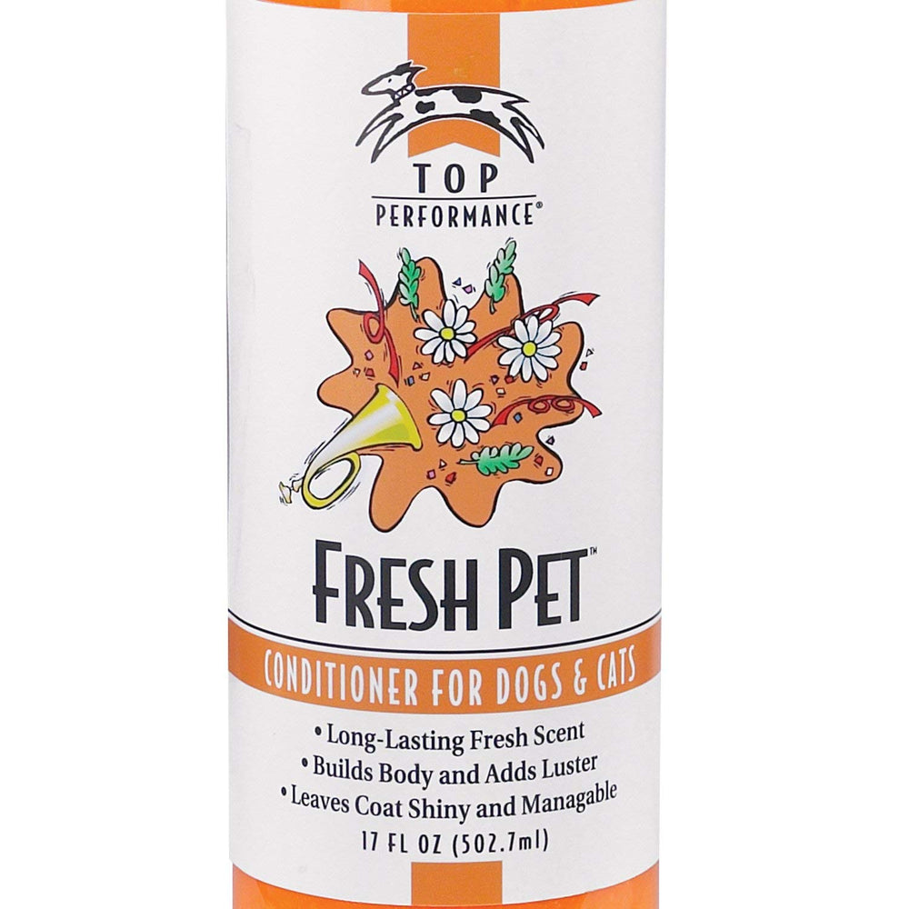 Top Performance Fresh Pet Conditioner brush scene highlighting reduced tangles and easier grooming.