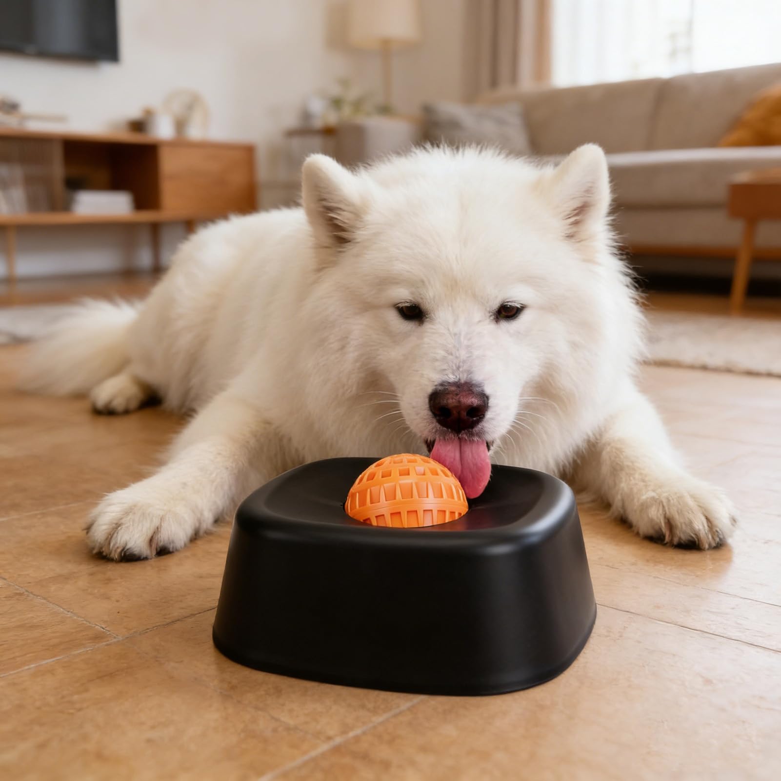 TOPINCN Pet enrichment ball ready for play and meals.