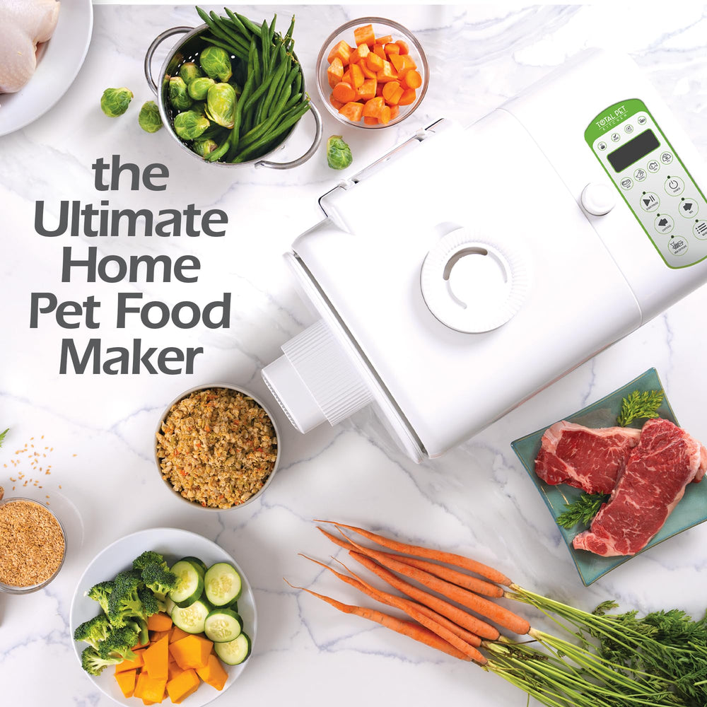Total Pet Kitchen poultry program offering balanced meals with easy prep.