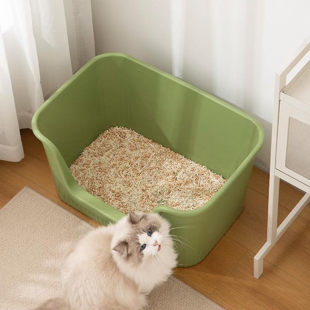 TownTime multi-cat friendly jumbo litter box in green