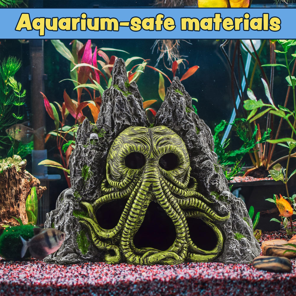 Close-up of tentacles on Toy Vault Cthulhu cave highlights eerie Lovecraftian detail.