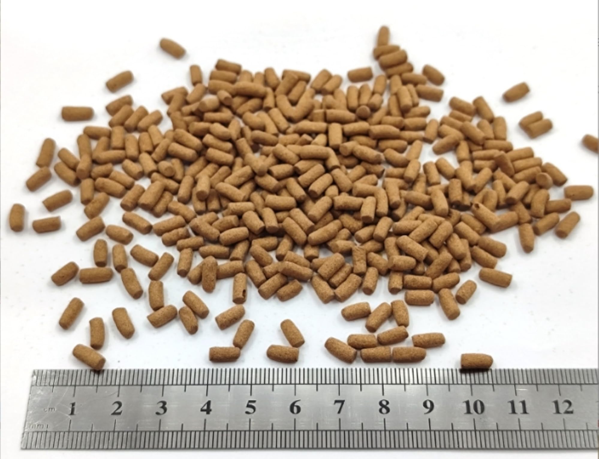 Toyuto cichlid-focused pellets designed for Arowana, Oscars, and Horns.