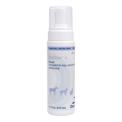 TrizCHLOR Mousse applied on a dog's coat for easy grooming.