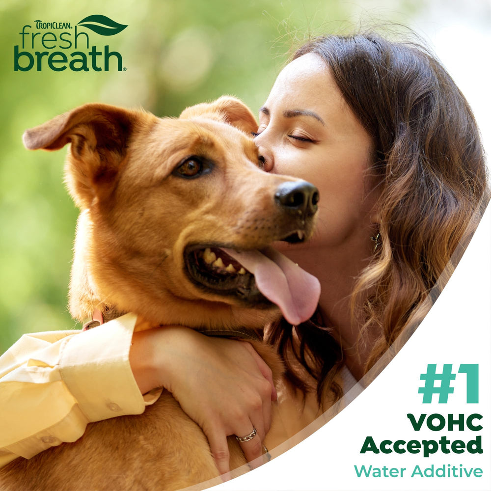 TropiClean label highlights VOHC recognition and daily use guidance for pet parents.
