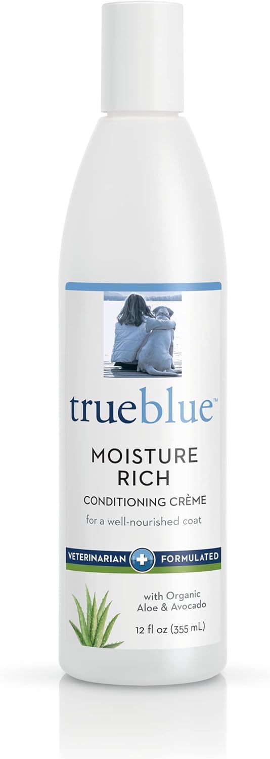 TrueBlue Aloe & Avocado conditioning crème coats fur with moisture and shine.