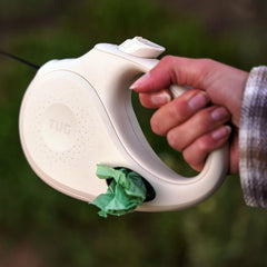 TUG Oval 360 360-degree rotation reduces tangling during strolls.