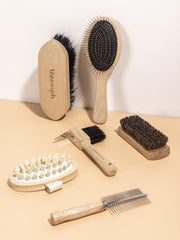 Ueemph grooming sponge for effective cleaning during sessions