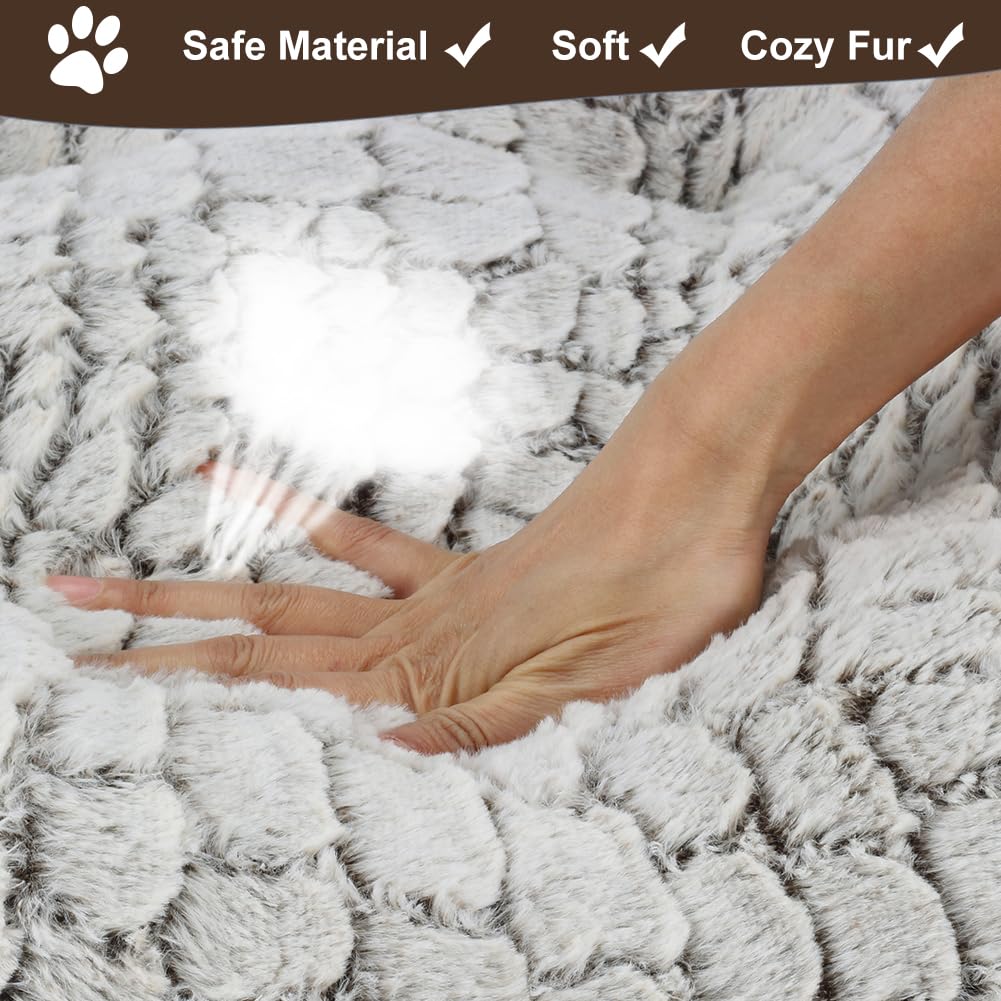 ULIGOTA 30x20 inch dog crate bed fits crates or standalone lounges.