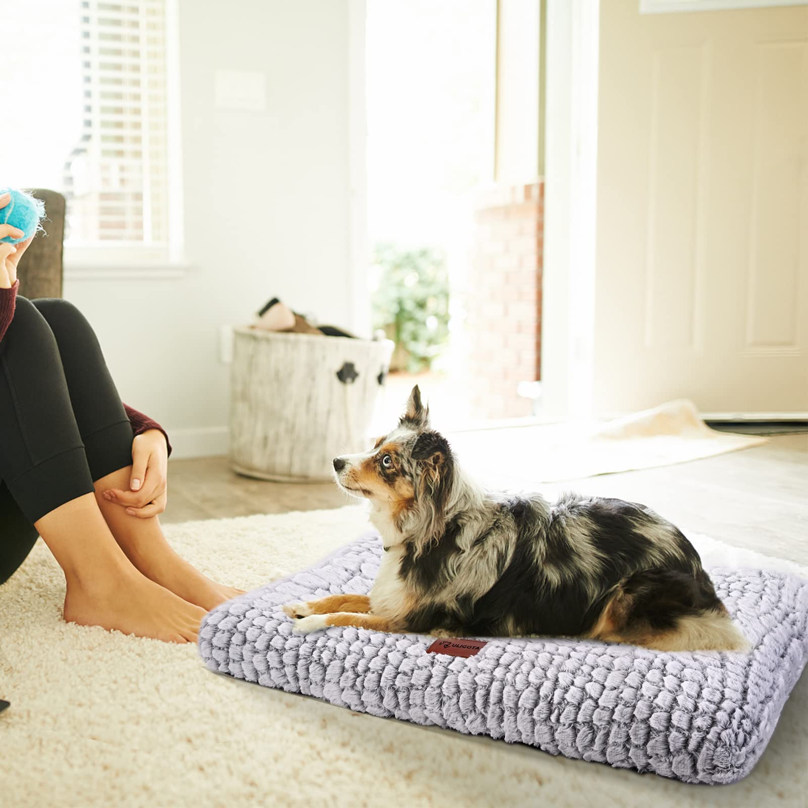 ULIGOTA anti-slip dots keep the bed steady during play