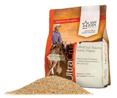 UltraCruz Equine Garlic Flakes 2 lb bag, packaging shown for year-round use.