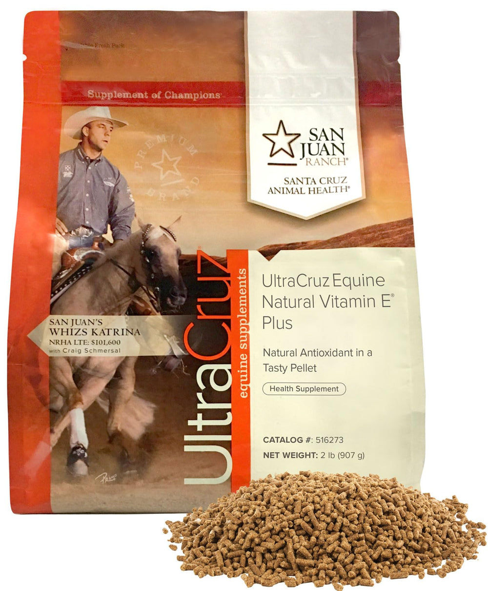 UltraCruz Equine Vitamin E Plus bottle label highlights natural antioxidant support for horses.