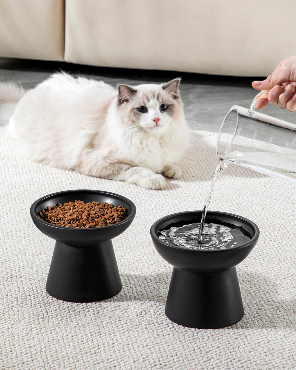 Vancasso easy-clean ceramic surface resists odors and stains.