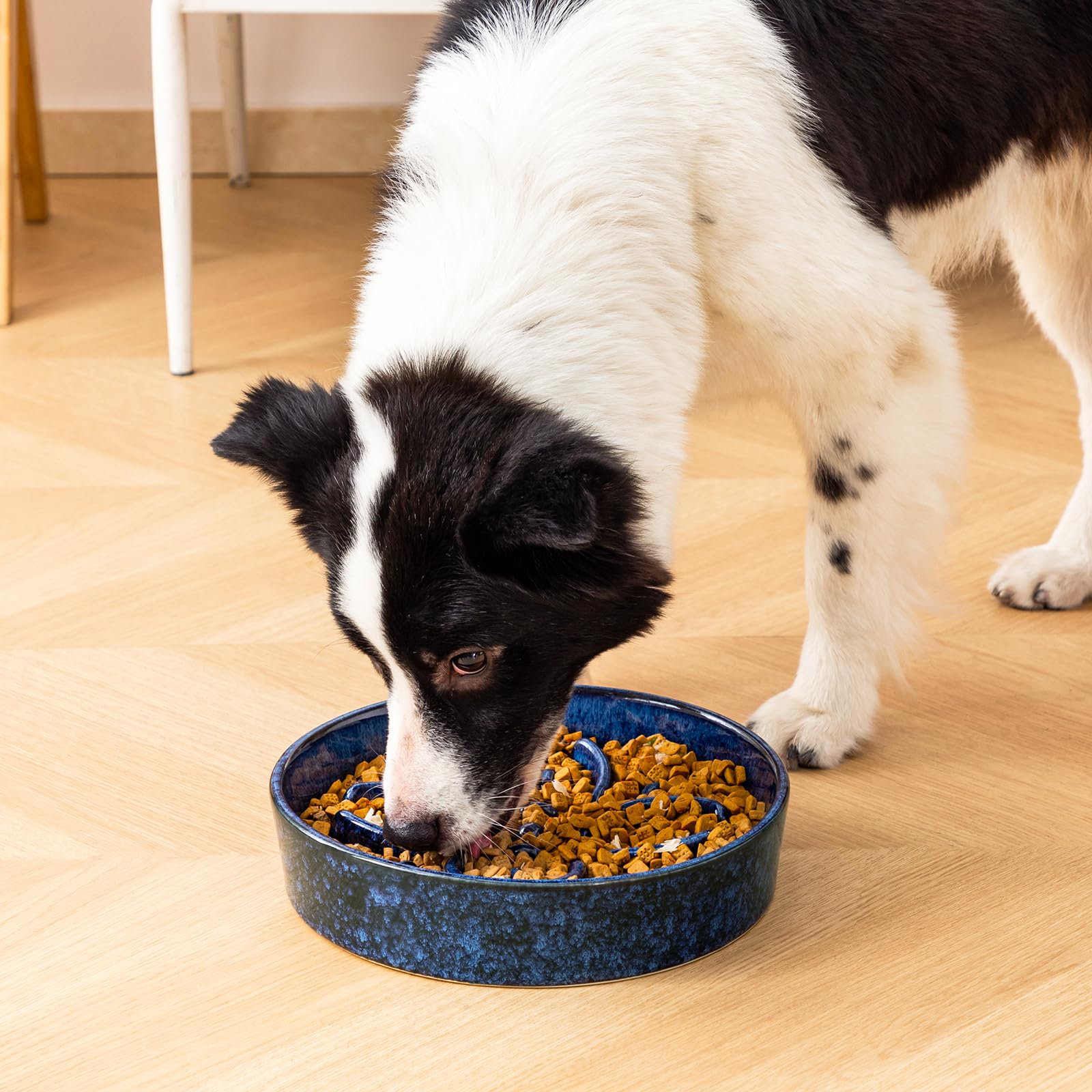 Vancasso blue finish bowl reduces odors and cleans easily.