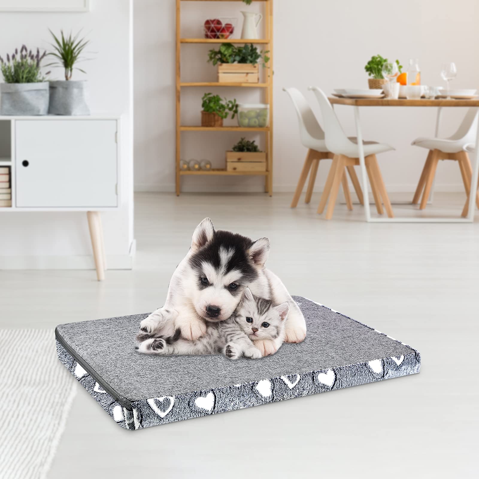 VANKEAN bed includes a chew toy reminder to help redirect teething.