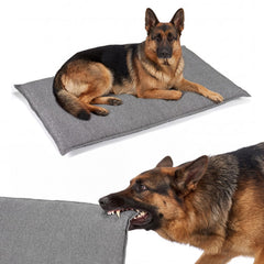 Veehoo chew-proof crate pad close-up highlights tear-resistant fabric and reinforced corners.