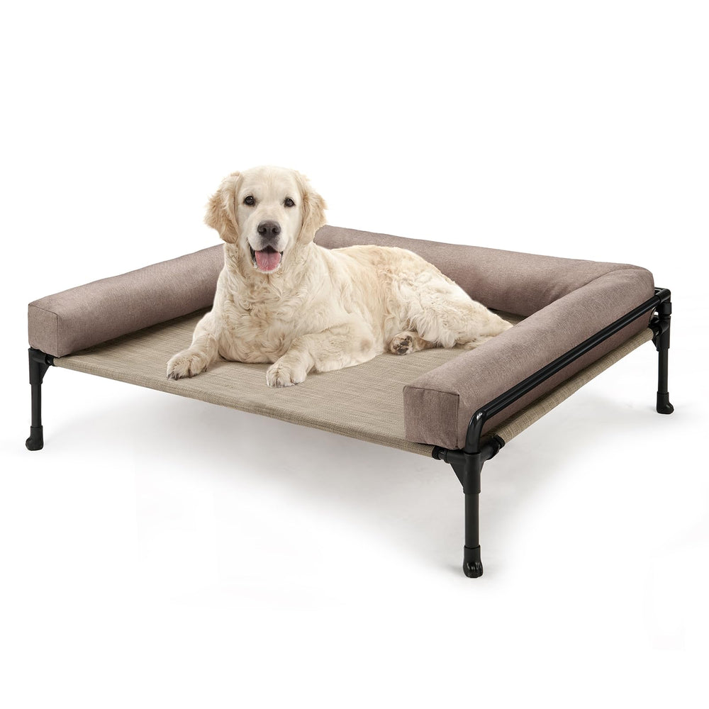 Veehoo elevated outdoor dog bed showing breathable cot design for cooling and comfort