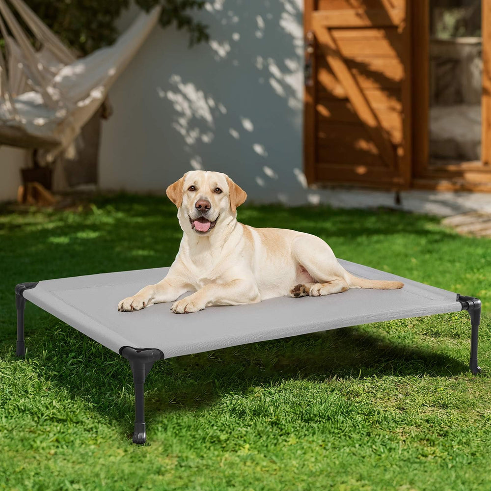 Veehoo breathable mesh top for cool, comfortable rest on large dogs
