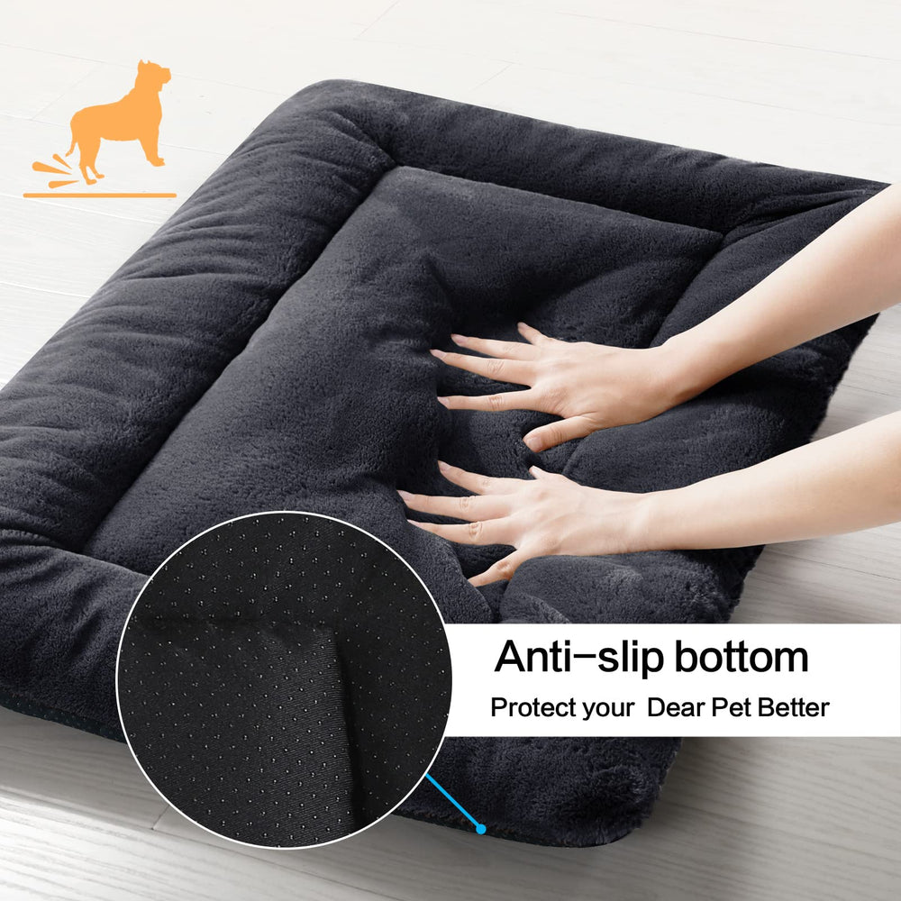 VERZEY cozy sleeping mat suits indoor and outdoor use year-round.