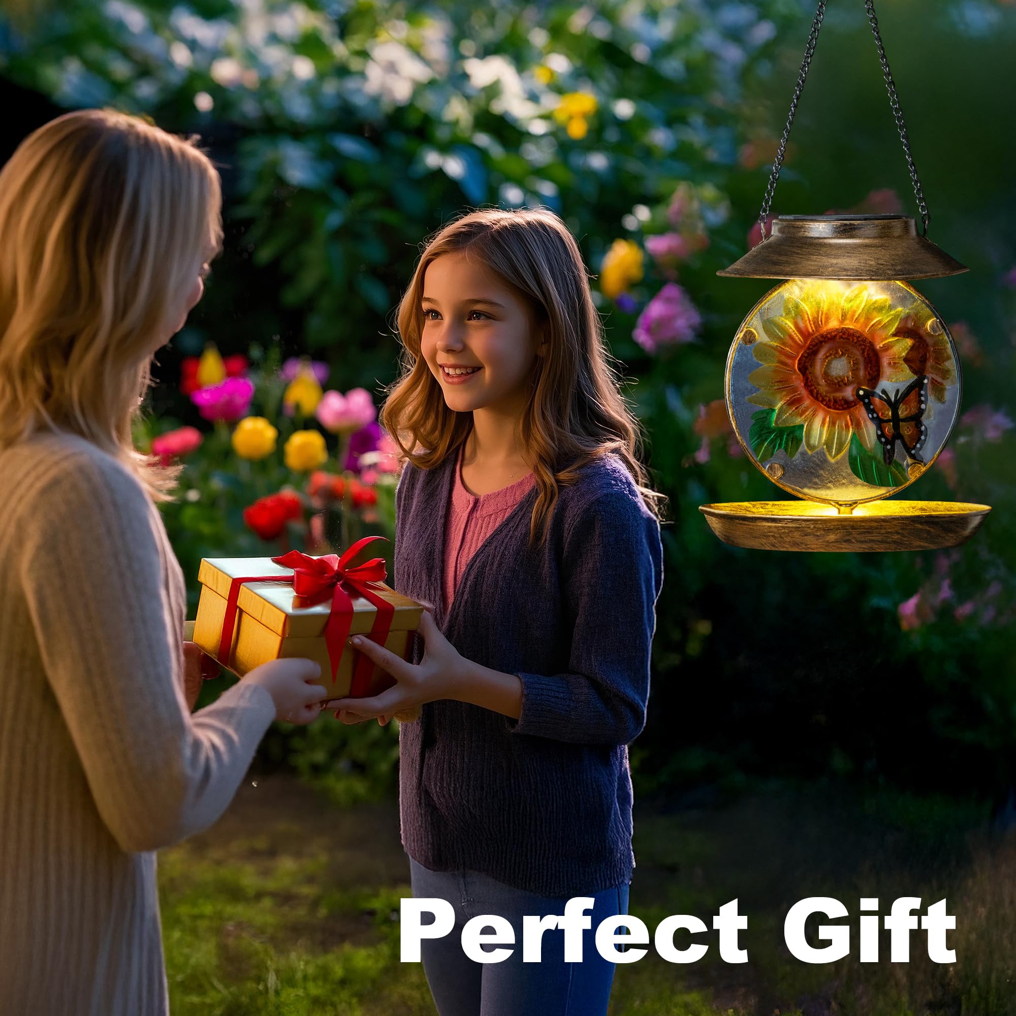 VESTCDF outdoor garden decor blends practical feeding with bright, eye-catching styling.