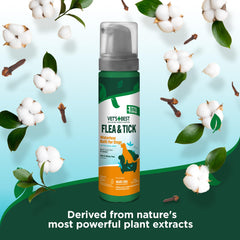Vet's Best cotton spice scent bottle highlights a natural plant-based formula.