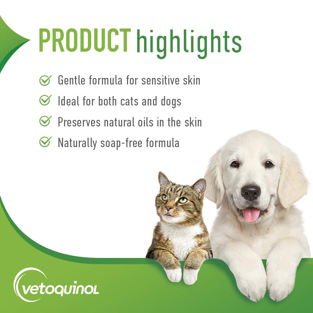 Vetoquinol Aloe Oatmeal shampoo applied to pet coat for soothing cleansing routine