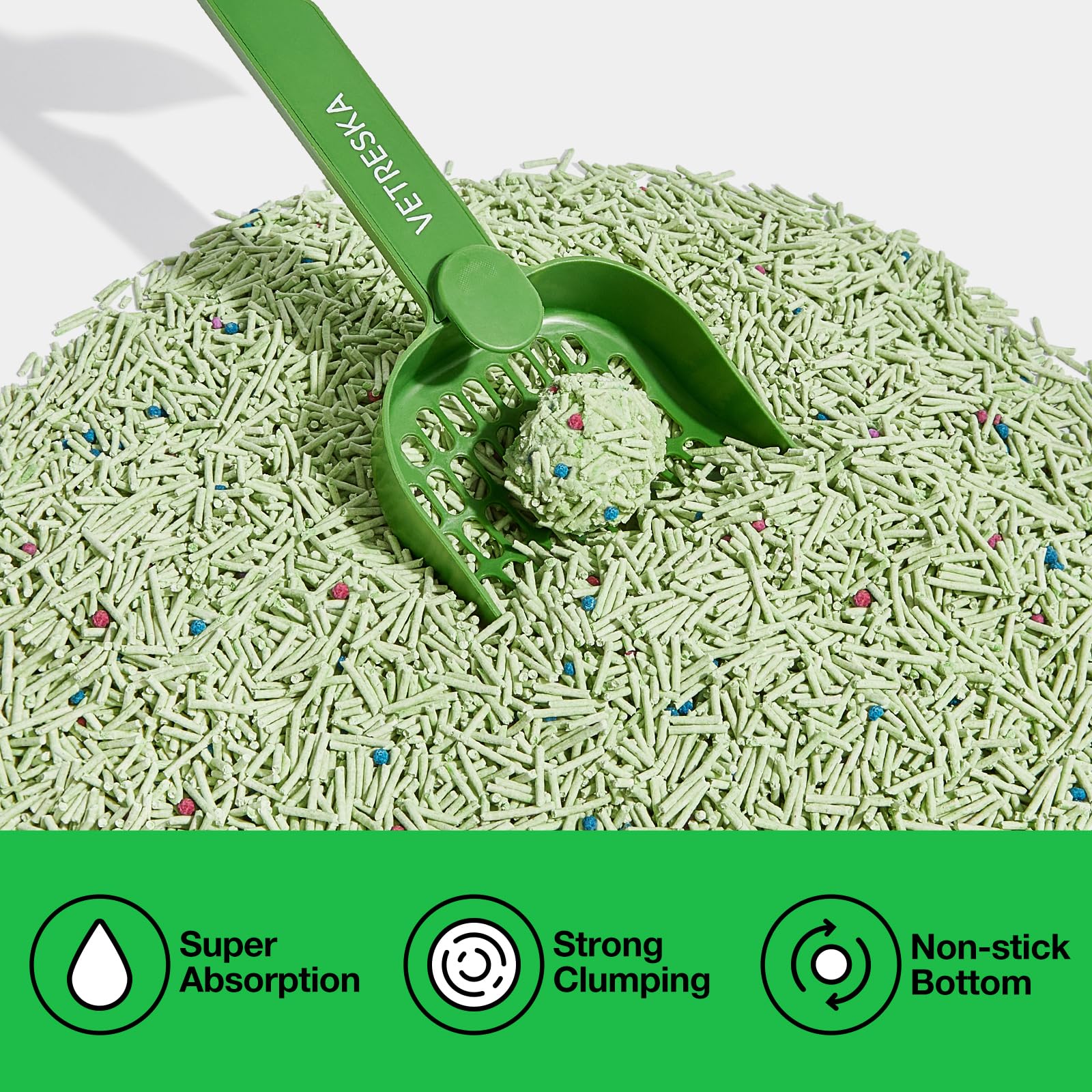 VETRESKA Tofu Cat Litter visually low-dust handling during scooping.