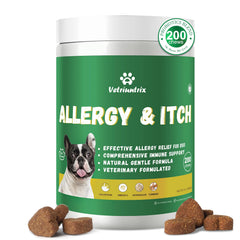 Vetriuntrix dog allergy chews bottle shows soothing skin support.