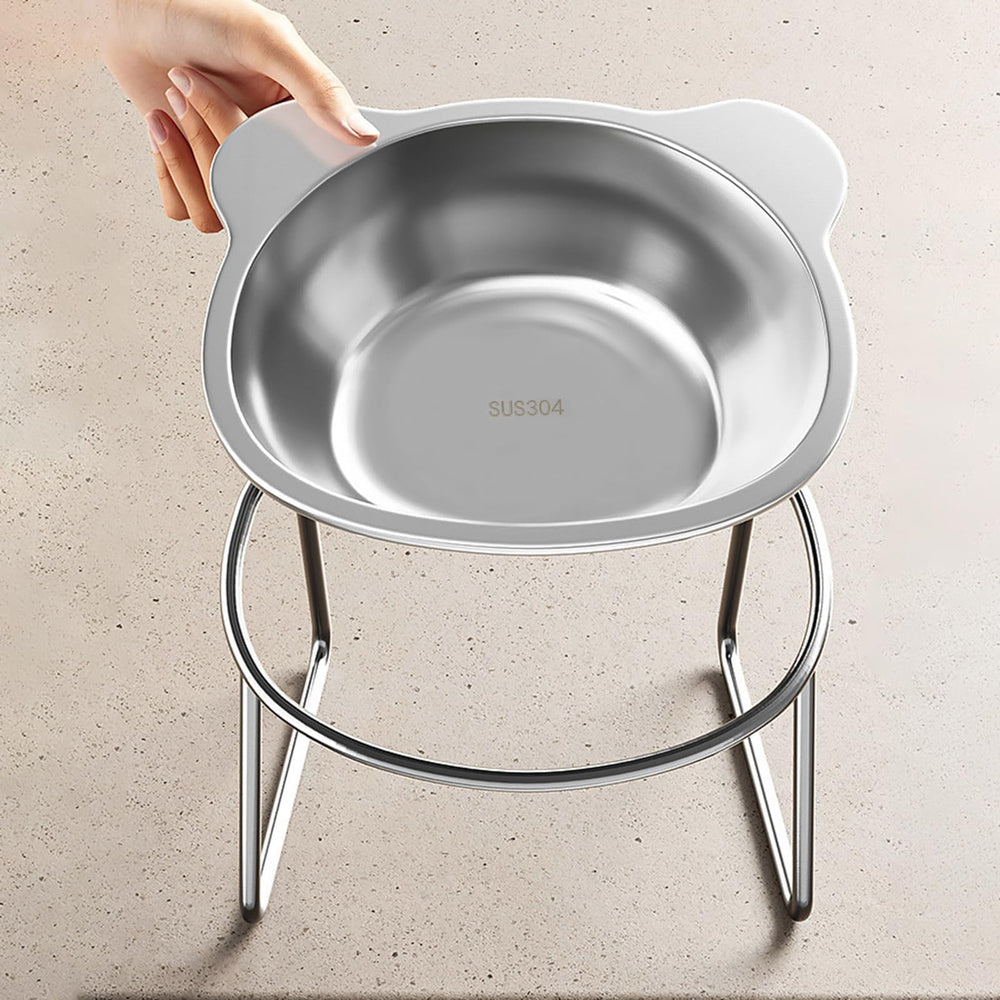 Vinqki pet-safe materials ensure toxin-free dining