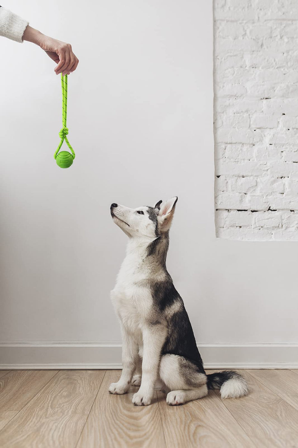 Vitalili indestructible rope-ball ideal for versatile training exercises