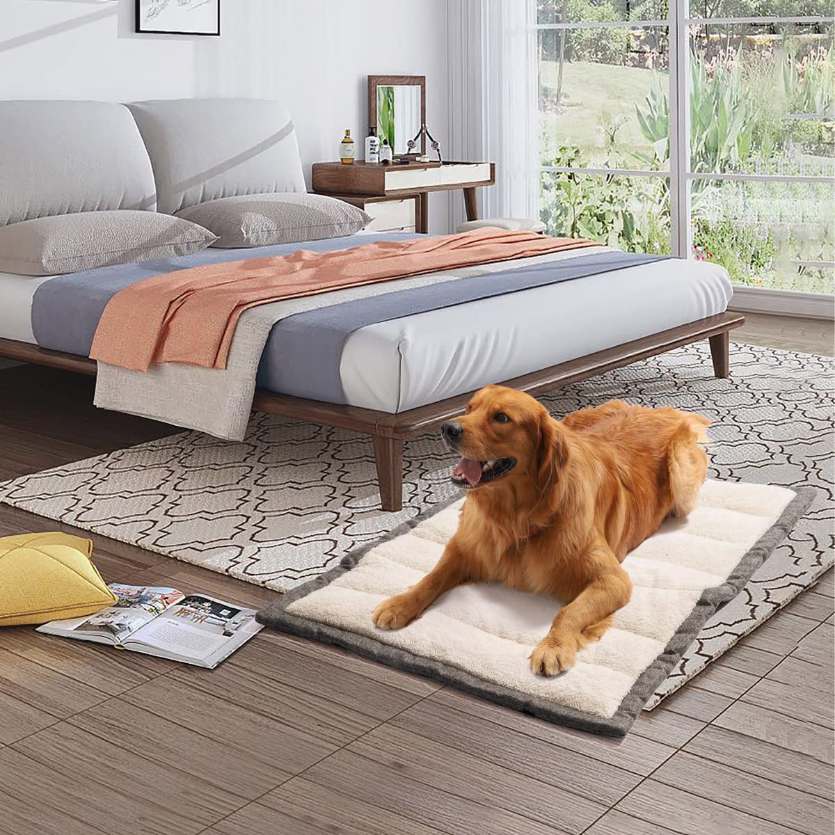 vmgreen sherpa soft surface for a warm, comforting nap on the go.
