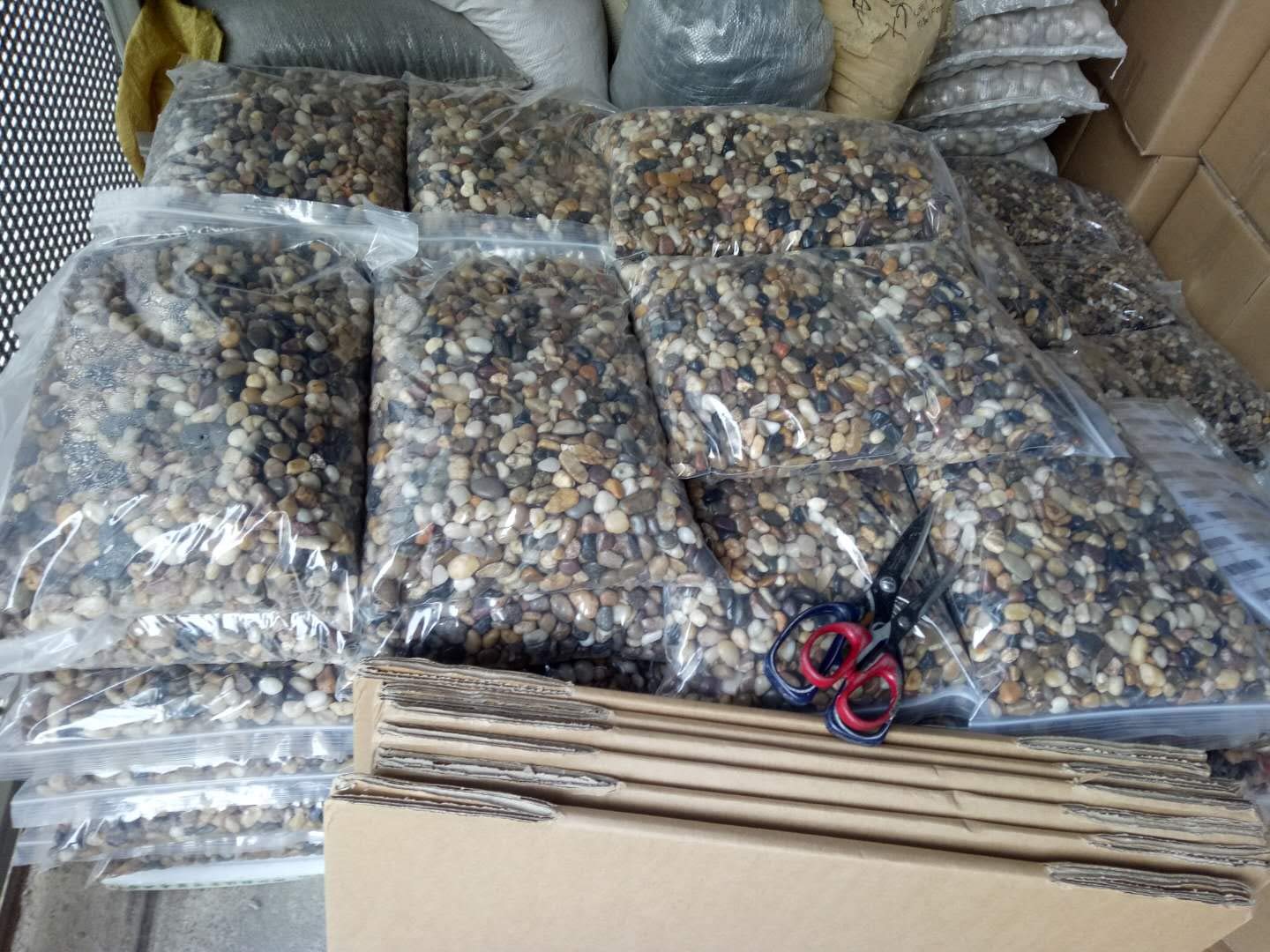 Voulosimi decorative gravel for interior design accents and creative DIY projects