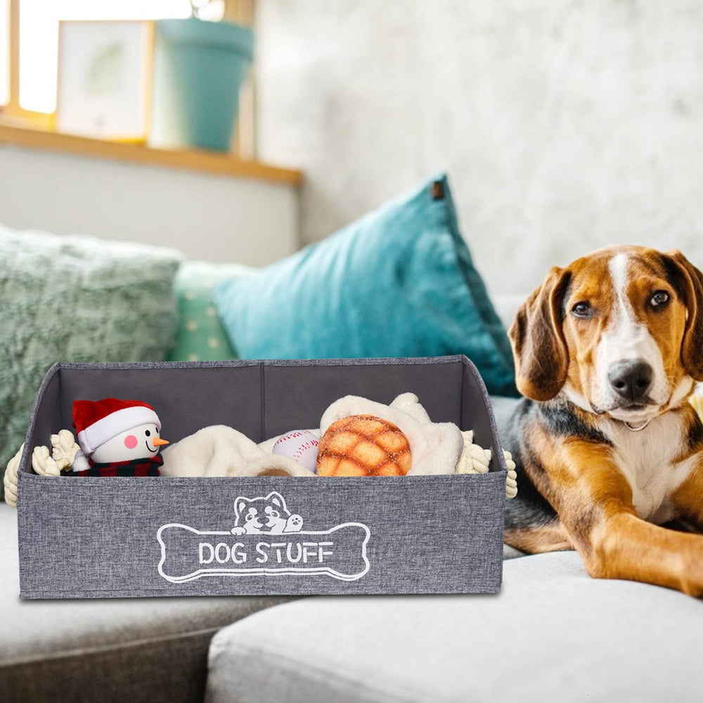 Vumdua versatile storage for collars, leashes, blankets and other essentials.