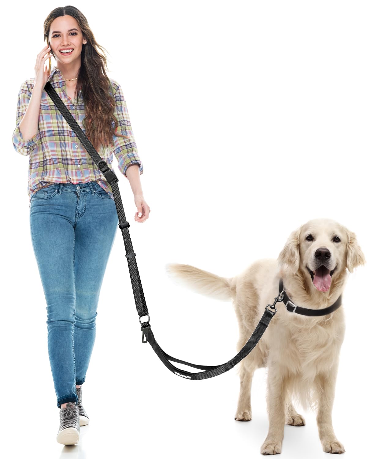 WANFIRE hands-free leash with shoulder strap for comfortable, hands-free walking.