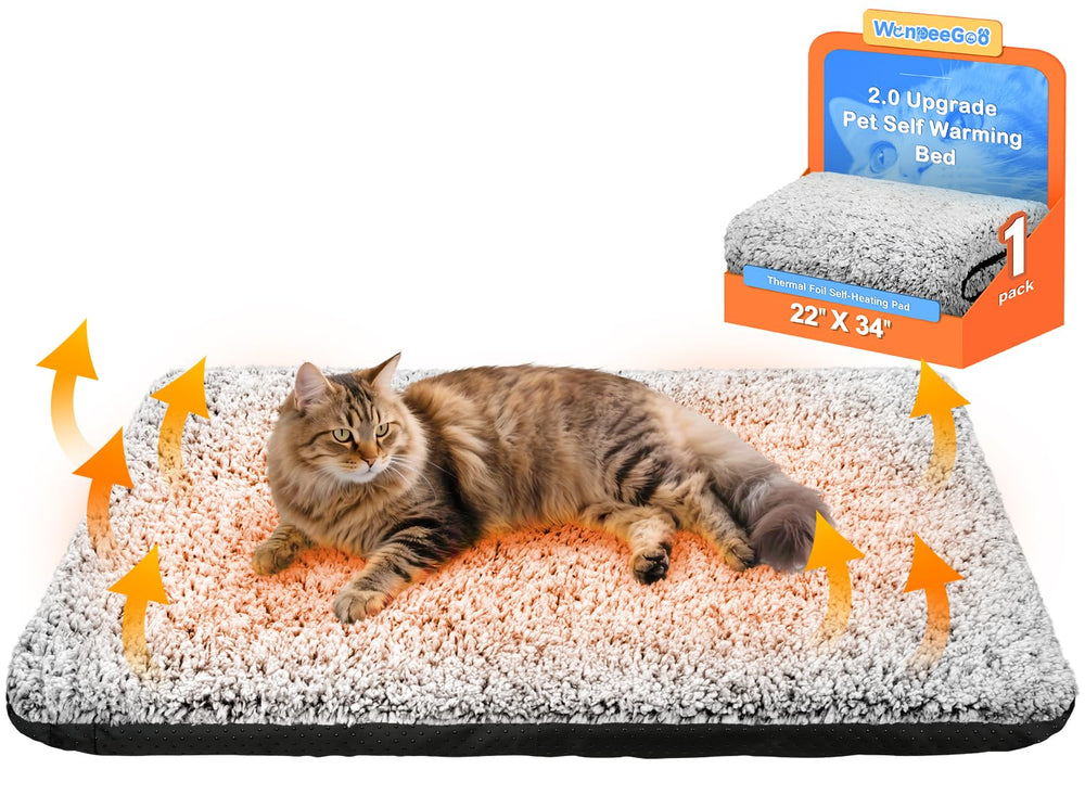 WanpeeGoo self-warming bed with foil interior reflecting warmth for cozy naps.
