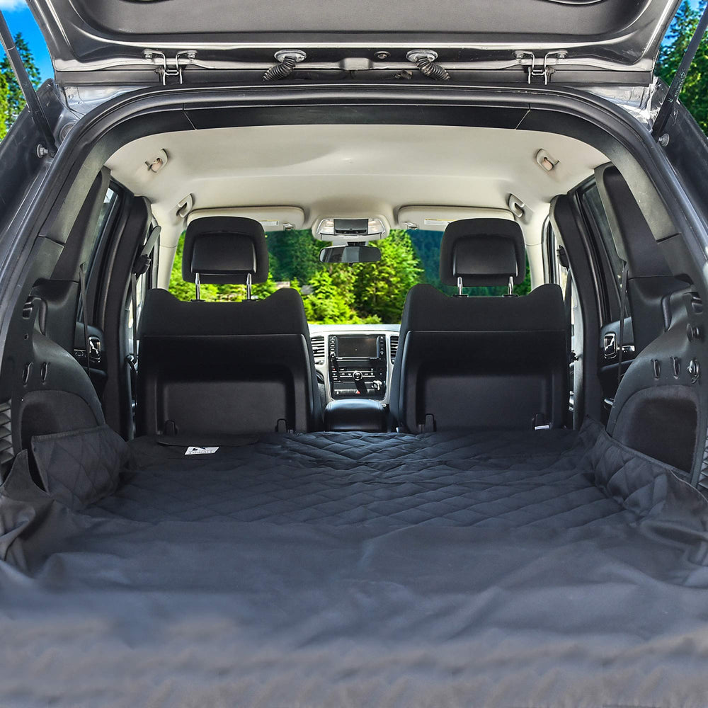 WE LOVE ANIMALS waterproof car seat protector for dogs guards against water, dirt, and scratches.